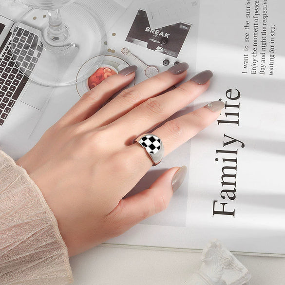 Wholesale Women's S925 Sterling Silver Geometric Checkerboard Check Ring With Electroplating