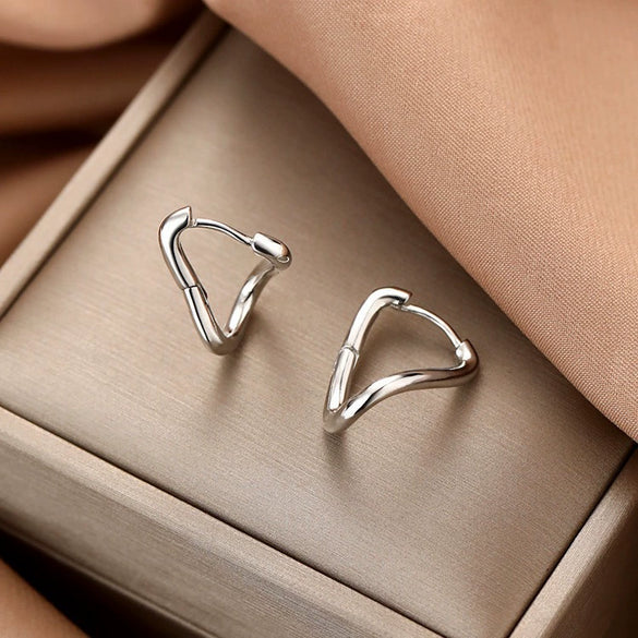 Wholesale Women's S925 Sterling Silver Geometric Irregular Plain Ring Earrings With Electroplating And Highend Design