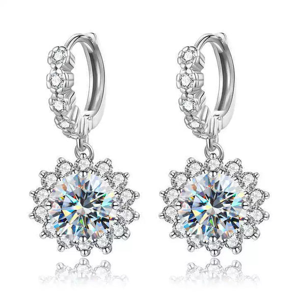 Wholesale Women's S925 Sterling Silver Geometric Light Luxury Elegant Simple Classic Moissanite Earrings With Electroplating