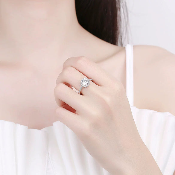 Wholesale Women's S925 Sterling Silver Geometric Microinlaid Finger Ring With Electroplating