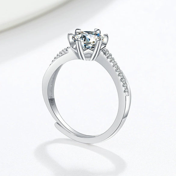 Wholesale Women's S925 Sterling Silver Geometric Pattern Cross Sixclaw Simulation Diamond Ring With 18K Platinum Electroplating