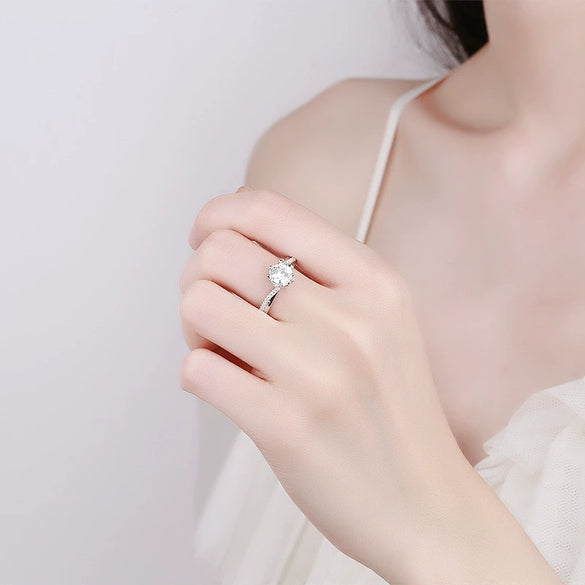 Wholesale Women's S925 Sterling Silver Geometric Pattern Cross Sixclaw Simulation Diamond Ring With 18K Platinum Electroplating