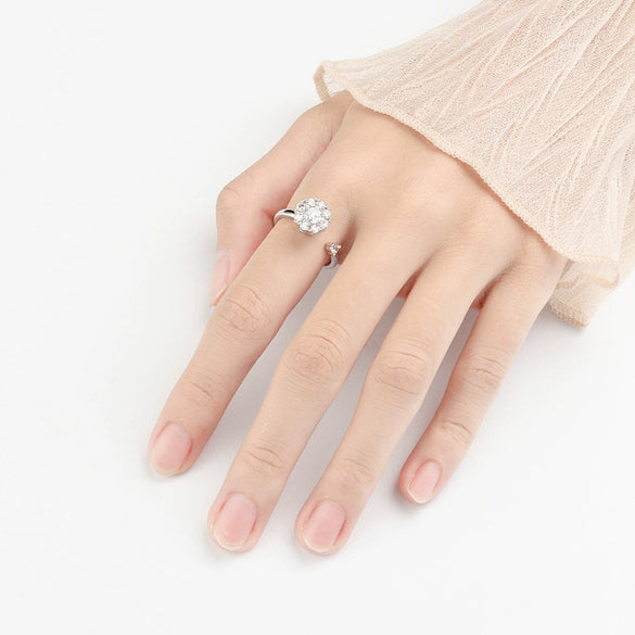 Wholesale Women's S925 Sterling Silver Geometric Rotating Ring With Micro Inlaid And Electroplating