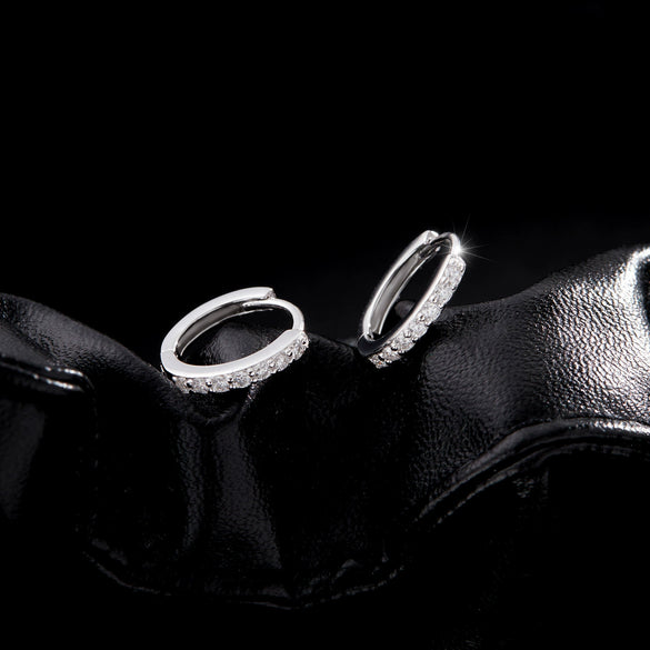 Wholesale Women's S925 Sterling Silver Geometric Shining Rowing Diamond Ear Ring With High End Sense For Autumn And Winter
