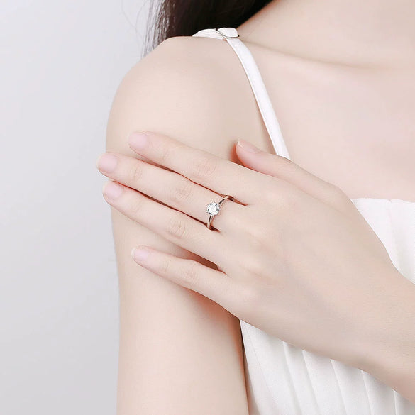 Wholesale Women's S925 Sterling Silver Geometric Sixclaw Moissanite Opening Adjustable Ring With Electroplating