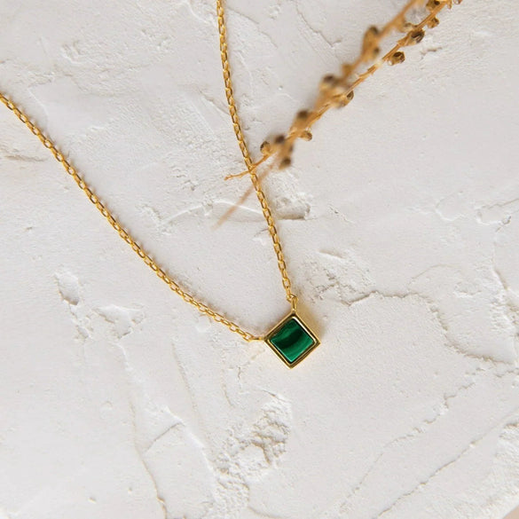 Wholesale Women's S925 Sterling Silver Geometric Square Clavicle Necklace With Electroplating