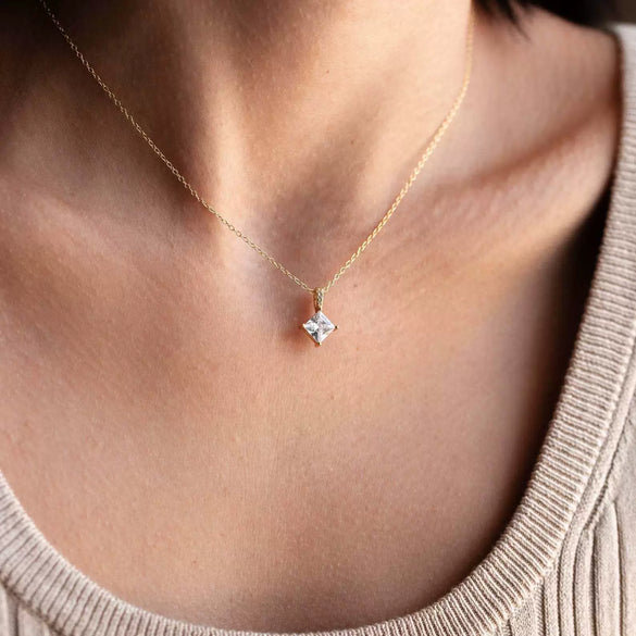 Wholesale Women's S925 Sterling Silver Geometric Square Necklace With O Word Chain And Electroplating