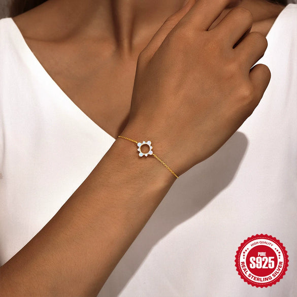 Wholesale Women's S925 Sterling Silver Geometric Sun Moon Necklace With Electroplating