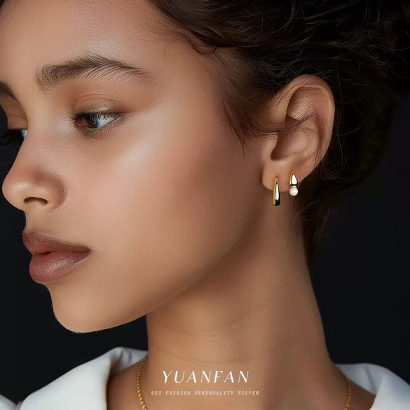 Wholesale Women's S925 Sterling Silver Geometric Water Drop Vintage Earrings With Electroplating
