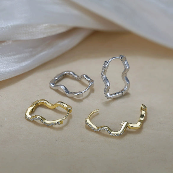 Wholesale Women's S925 Sterling Silver Geometric Wave Earrings With Electroplating