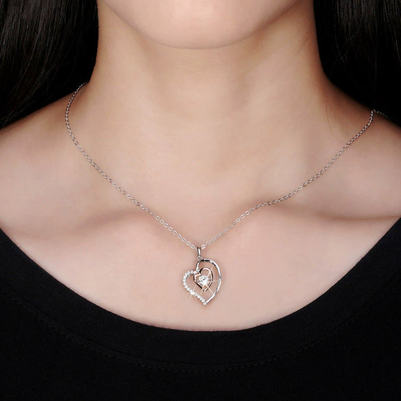 Wholesale Women's S925 Sterling Silver Heart Shape Necklace With Electroplating And Inlaid Zircon