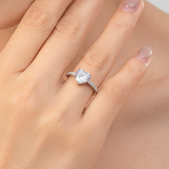 Wholesale Women's S925 Sterling Silver Heartshaped Ring With Zircon Inlay