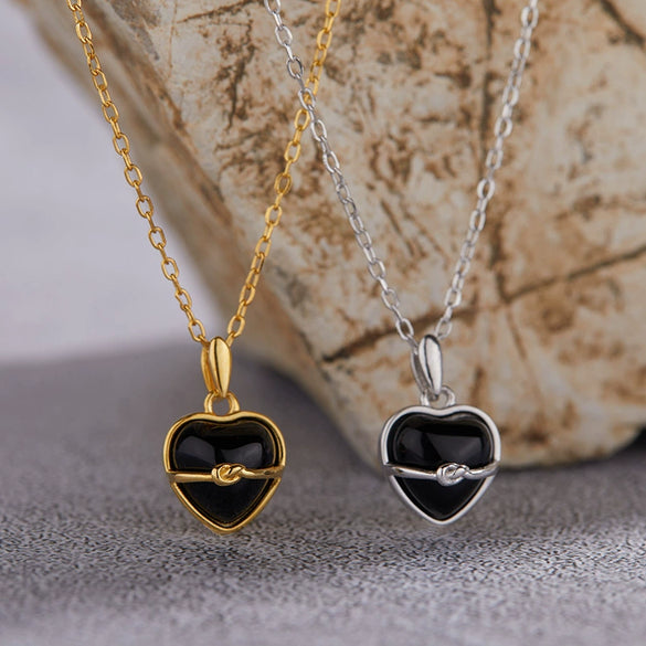 Wholesale Women's S925 Sterling Silver Inlaid Natural Black Agate Heart Shaped Pendant Necklace
