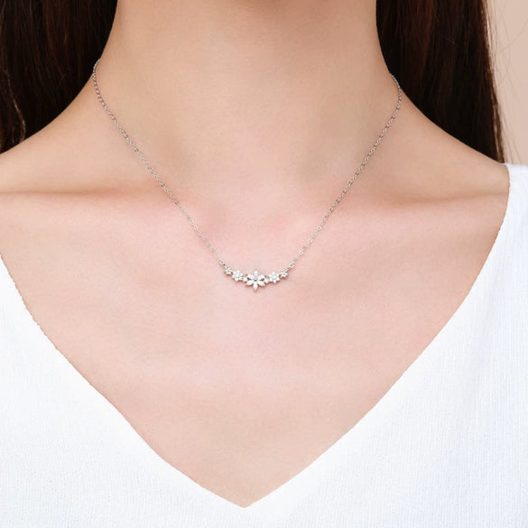 Wholesale Women's S925 Sterling Silver Light Luxury Flower Cross Chain Necklace With Seiko Design