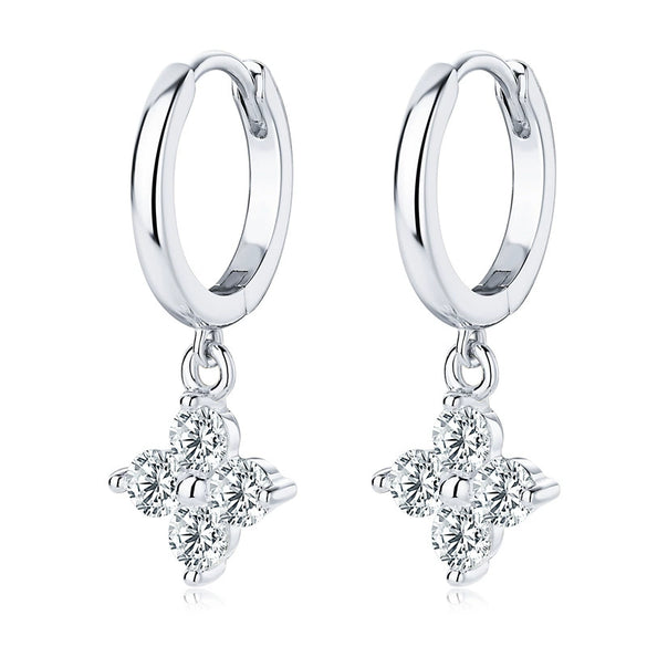Wholesale Women's S925 Sterling Silver Moissanite Four Leaf Clover Geometric Fashion Necklace O Chain
