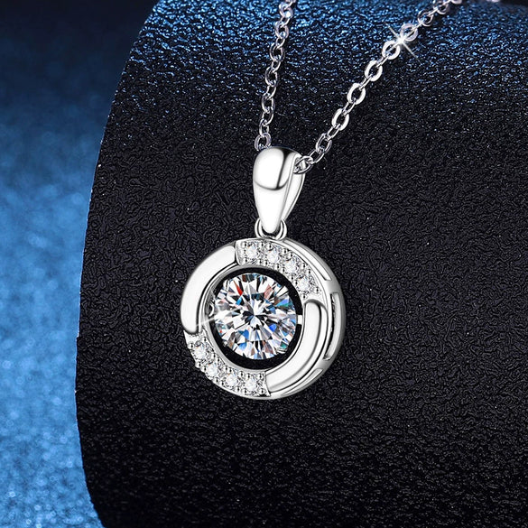 Wholesale Women's S925 Sterling Silver Moissanite Heart Pendant Necklace With Geometric Design And Diamond Treatment