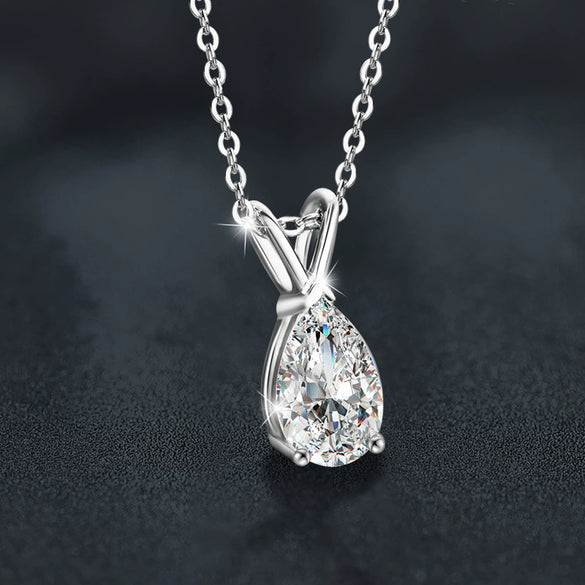 Wholesale Women's S925 Sterling Silver Moissanite Water Drop Pendant Clavicle Chain Jewelry With Geometric Design