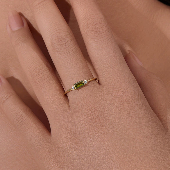 Wholesale Women's S925 Sterling Silver Retro Square Ring With Colored Gemstone Zircon And Geometric Design