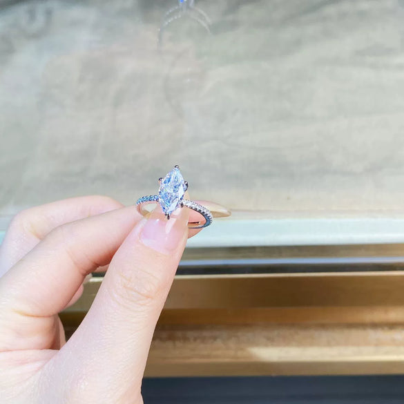 Wholesale Women's S925 Sterling Silver Ring With Geometric Style Rhombus Pattern Ice Flower Cut And High Carbon Diamond