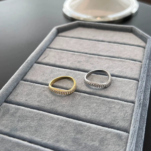 Wholesale Women's S925 Sterling Silver Ring With Zircon Inlaid Snake Curve Design And Electroplating