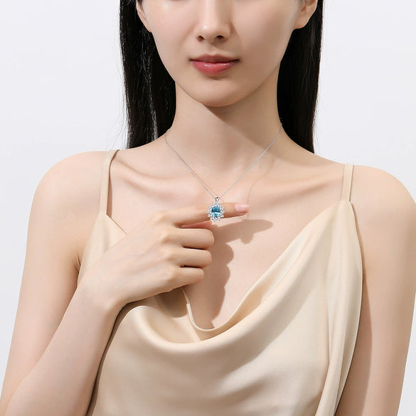 Wholesale Women's S925 Sterling Silver Sunflower Necklace With High Carbon Diamond And Cross Chain Simple Geometric Design