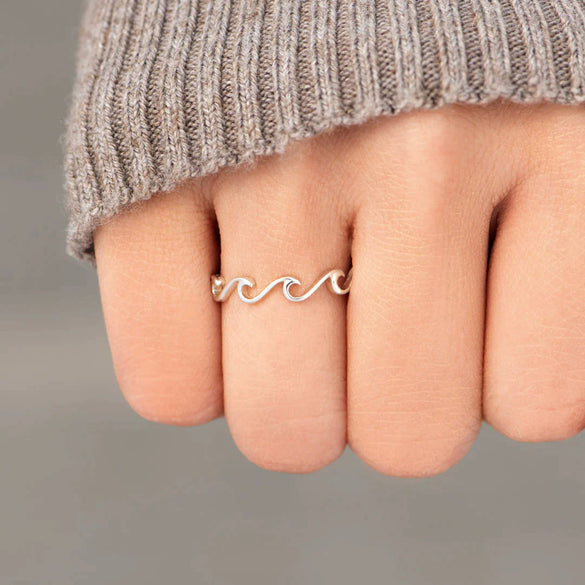 Wholesale Women's S925 Sterling Silver Wave Geometric Ring With Electroplating
