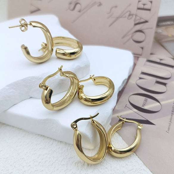 Wholesale Women's Semiround Titanium Steel Geometric Personality Earrings With Polished And Electroplated Finish