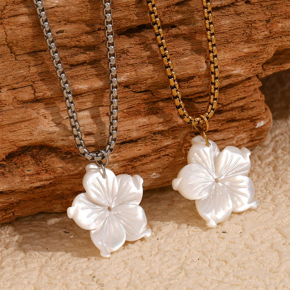 Wholesale Women's Shell Flower Geometric Stainless Steel 18K Gold Plated Pvd Furnace Vacuum Real Gold Plating Pendant Necklace