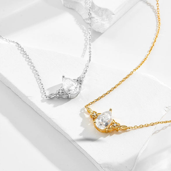 Wholesale Women's 925 Silver Electroplated Water Drop Shape Twist Chain Clavicle Chain With Moissanite And High Carbon Diamond