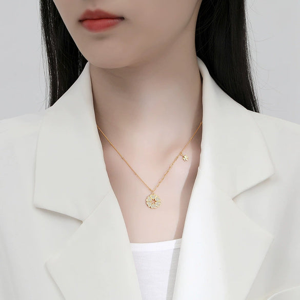 Wholesale Women's 925 Silver Fourleaf Clover Sixpointed Star Diamond Pendant Necklace With Cross Chain