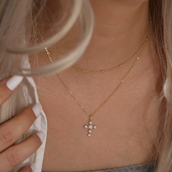 Wholesale Women's Silver Geometric Cross Necklace With Electroplating Design