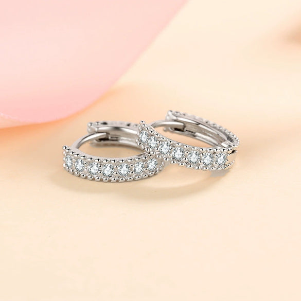 Wholesale Women's 925 Silver Geometric Inlaid Moissanite Earrings With Electroplating