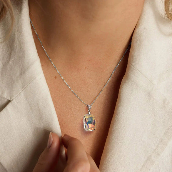 Wholesale Women's Silver Geometric Light Luxury Necklace With Electroplating Treatment