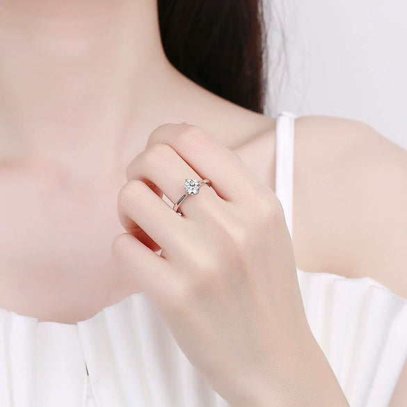 Wholesale Women's Silver Geometric Ring With Simulated Diamond And Electroplating Treatment
