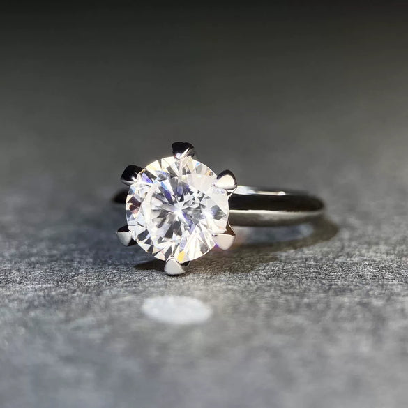 Wholesale Women's 925 Silver Moissanite Ring With Geometric Style And Electroplating Process