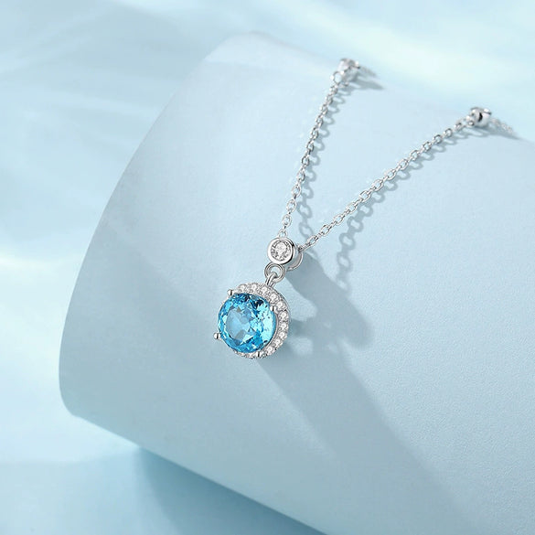 Wholesale Women's 925 Silver Necklace With Moissanite And Geometric Style