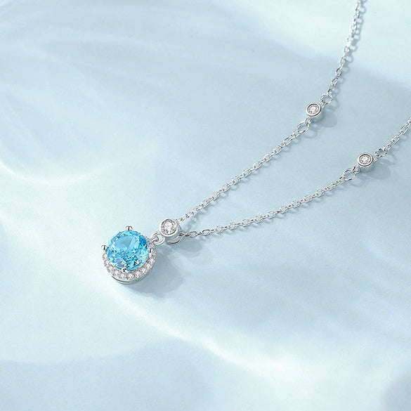 Wholesale Women's 925 Silver Necklace With Moissanite And Geometric Style