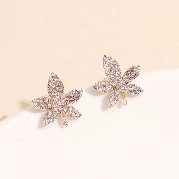 Wholesale Women's 925 Silver Needle Ear Studs Electroplated Small And Exquisite Allmatch Elegant Highend Earrings