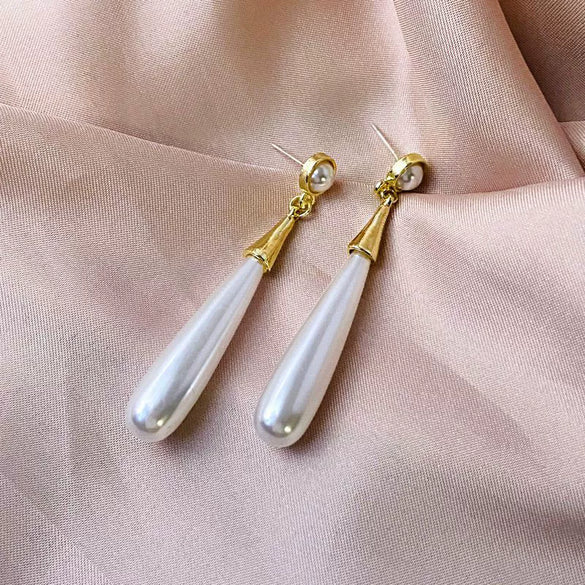 Wholesale Women's Silver Needle French Retro Water Drop Pearl Geometric Metal Electroplated Earrings