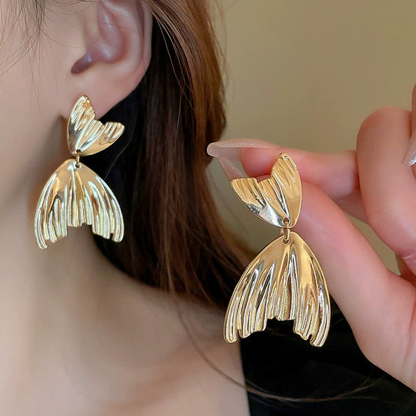 Wholesale Women's Silver Needle Hollow Flower Tassel Earrings With Real Gold Electroplating Zircon Star Pattern