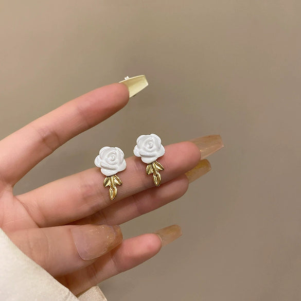 Wholesale Women's 925 Silver Needle Retro Cat's Eye Geometric Earrings With Electroplating Treatment
