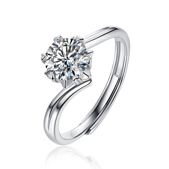 Wholesale Women's 925 Silver Simple Round Moissanite Ring With Sixclaw Inlay And Geometric Pattern And Goldenplated Finish