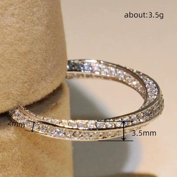 Wholesale Women's Simple Classic Geometric Copper Ring With Microinlaid Zircon