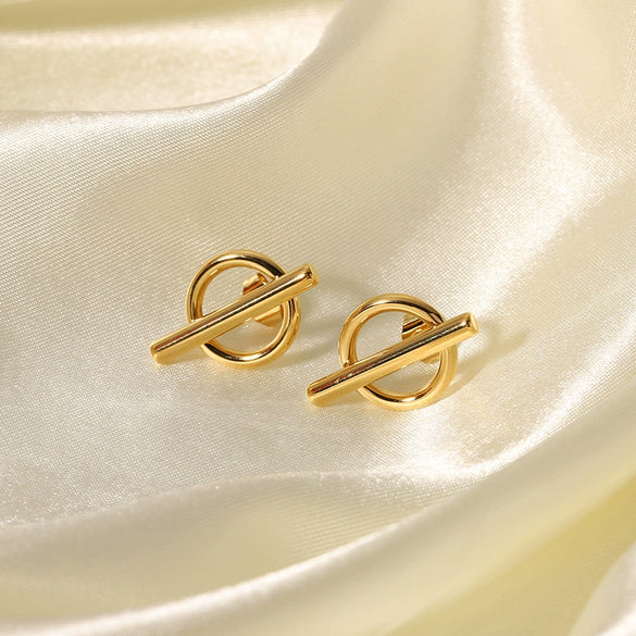 Wholesale Women's Simple Design Personality Irregular Stainless Steel 18K Gold Plated Earrings With Letter Pattern And Electroplating Treatment