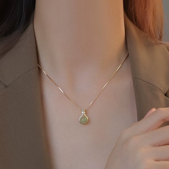Wholesale Women's Simple Elegant Titanium Steel Necklace With Geometric Pattern And Gold Inlaid Design