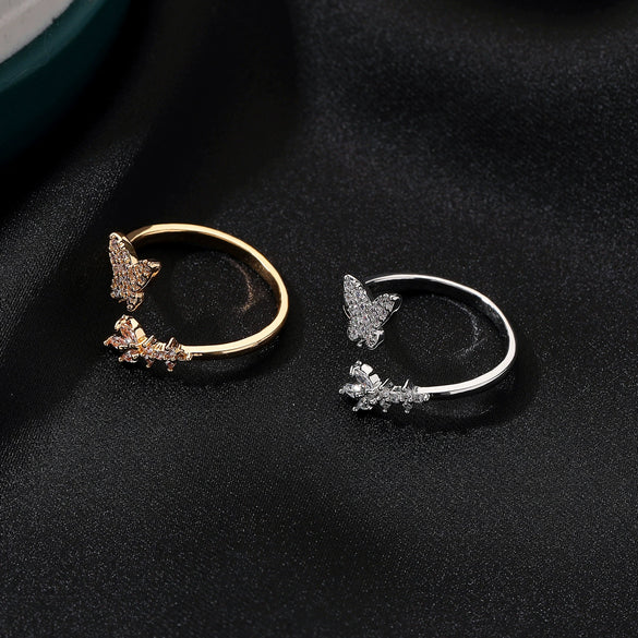 Wholesale Women's Simple Fashion Adjustable Butterfly Opening Ring In Copper With Insect Pattern And Electroplating