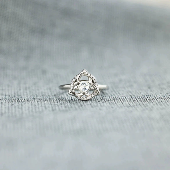 Wholesale Women's Simple Fashion Geometric S925 Sterling Silver Zircon Ring Jewelry With Electroplating