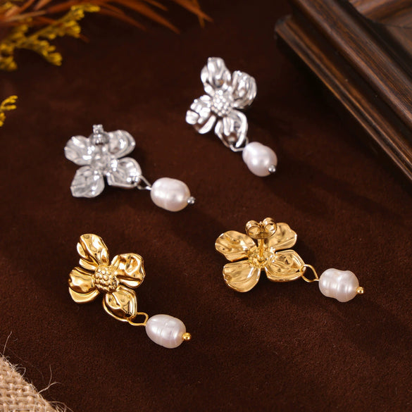 Wholesale Women's Simple Fresh Water Pearl Flower Titanium Steel Earrings With Electroplating Design