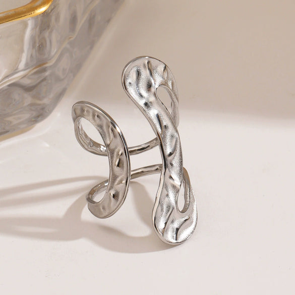 Wholesale Women's Simple Geometric Asymmetrical Hammer Pattern Ring Stainless Steel Real Gold Electroplated