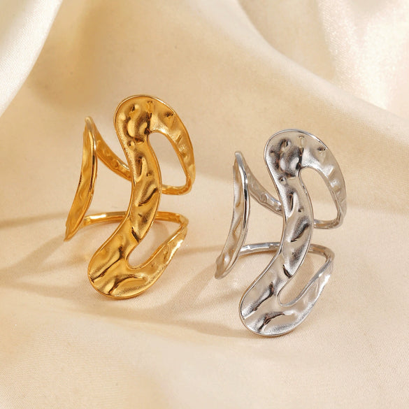 Wholesale Women's Simple Geometric Asymmetrical Hammer Pattern Ring Stainless Steel Real Gold Electroplated
